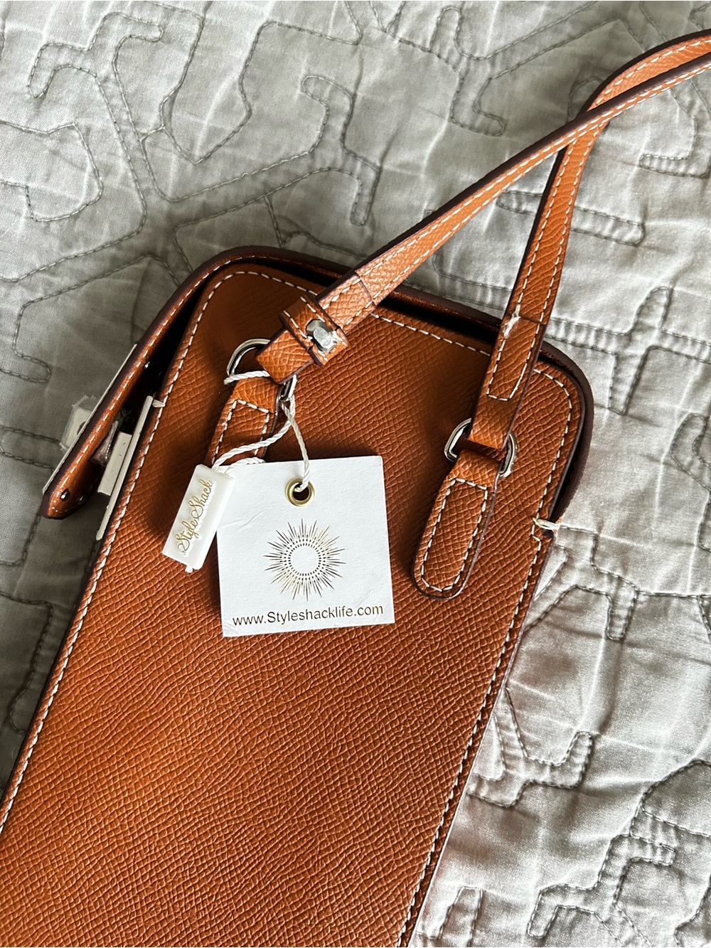 NWT BRAND NEW Leather Crossbody Phone Bag in Tan - Picture 6 of 11
